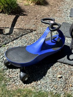 Kids wiggle car