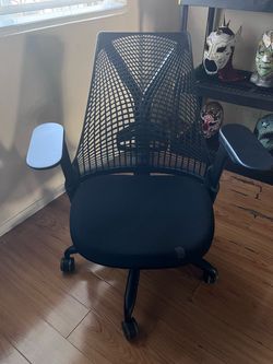 Herman miller sayl chair
