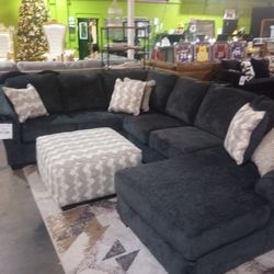 Nice Dark Charcoal Blueish Sectional With Huge Chaise ( Ask For Jose )