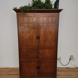 TV Hutch And TV 