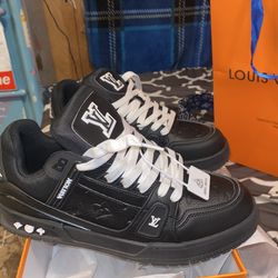 Louis Vuitton Trainer Sneaker Black and White