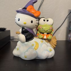 Hello kitty and kuropi Halloween decoration Collectible Figurine 