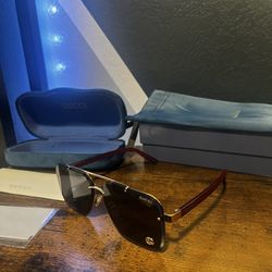 GUCCI Sunglasses 