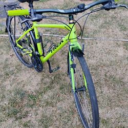 Trek hybrid 7.3 Aluminum 18 Frame Neon Green