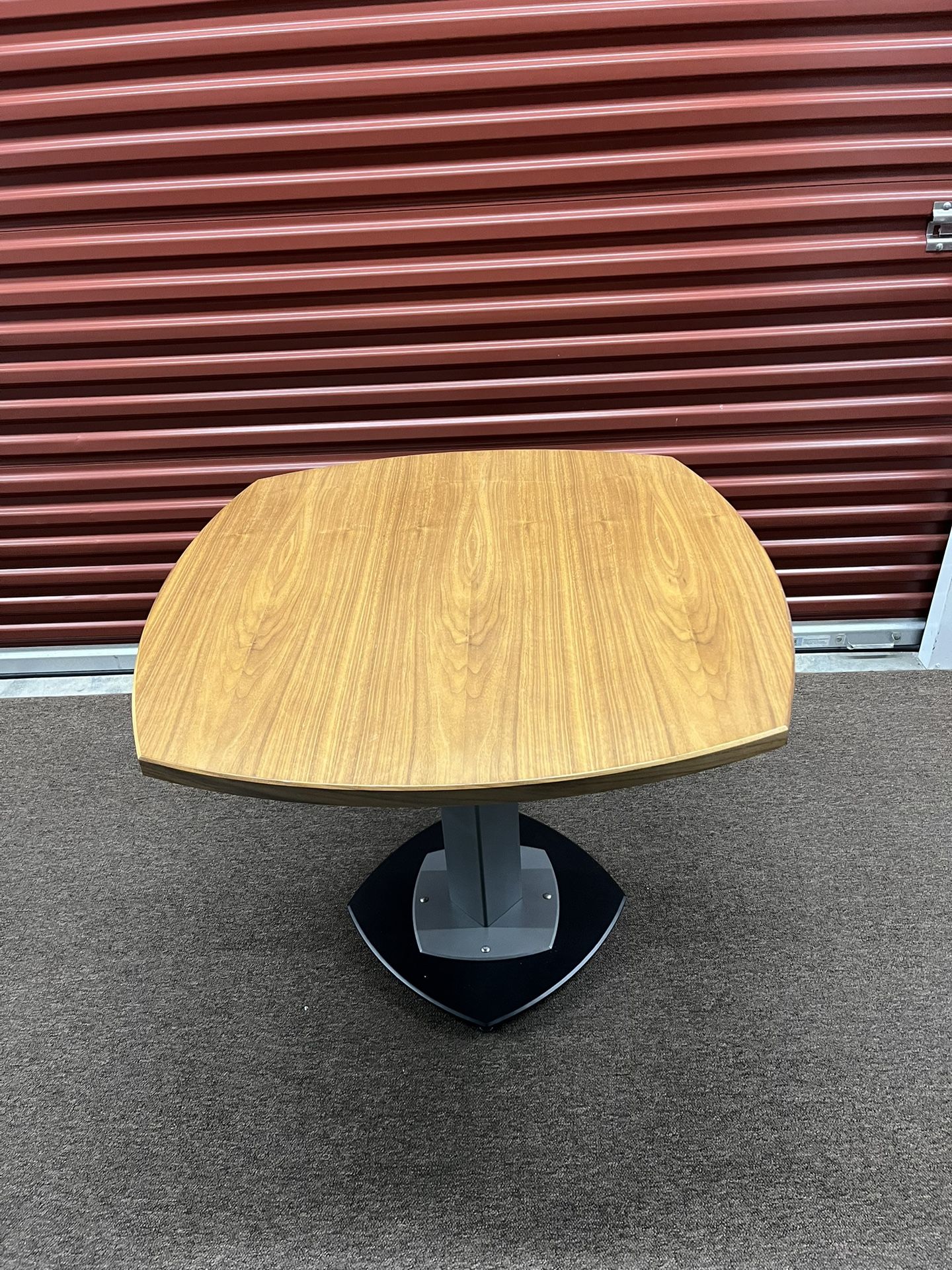 Wood Round Table