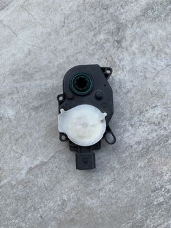 Ford Mustang GT 2019 Radiator Grille Shutter Motor