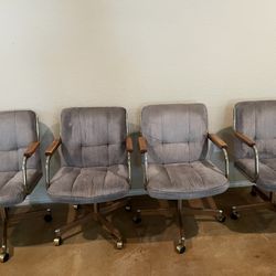 Office Chairs 