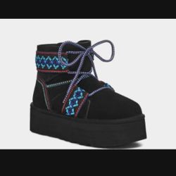 Platform UGG Black boots 