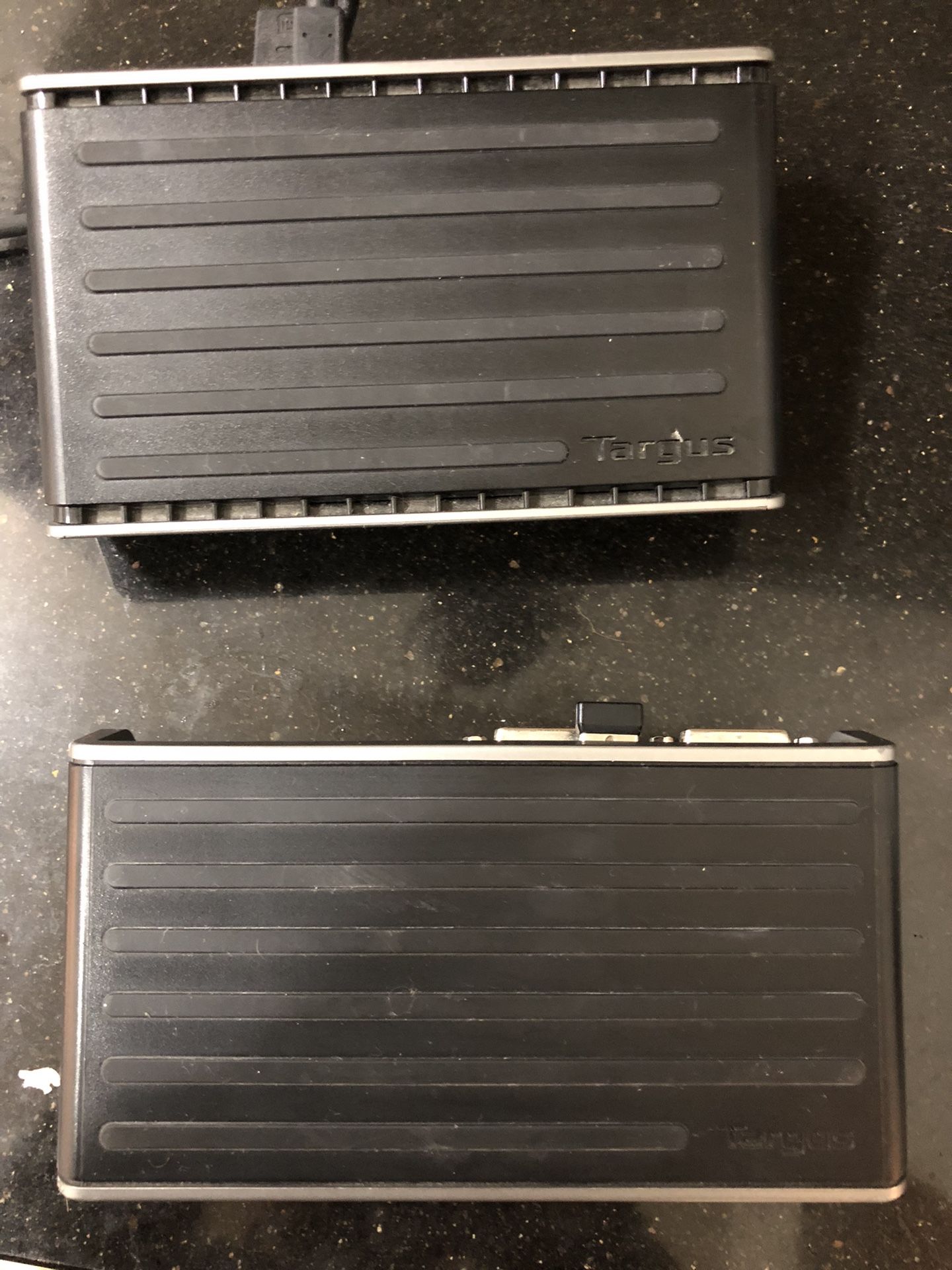 410 & 130 DOCKING STATIONs For sale! W Cords And Accessories 