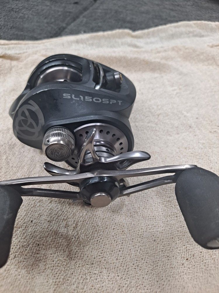 Quantum Smoke Fishing Reels