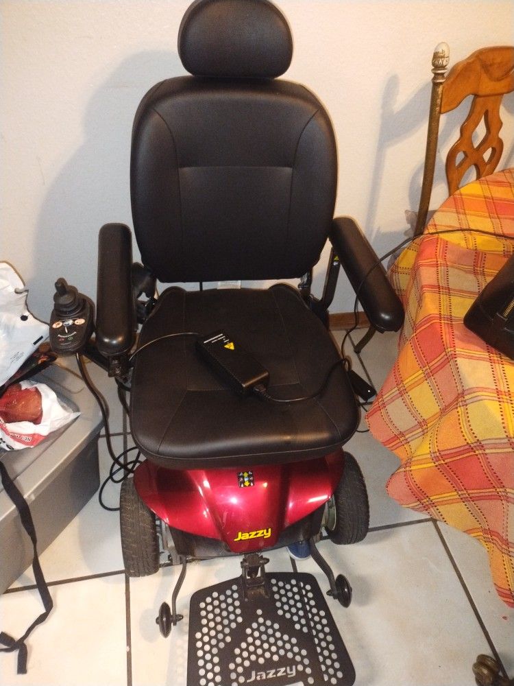 Jazzy elite Motor Wheel Chair