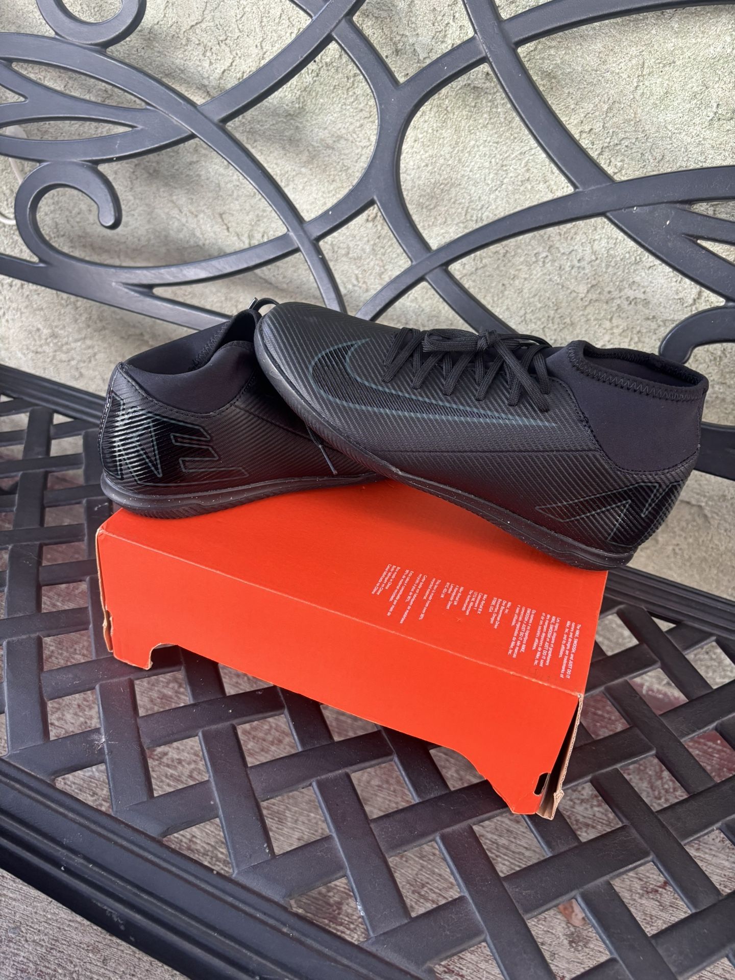 Nike 