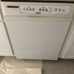 Kenmore Dish Washer 