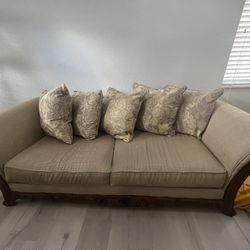 Fancy Room 2 Couch Set with Pillows