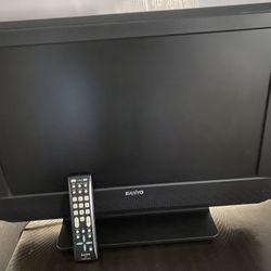 Sanyo 26” , 720p HD LCD color TV with remote