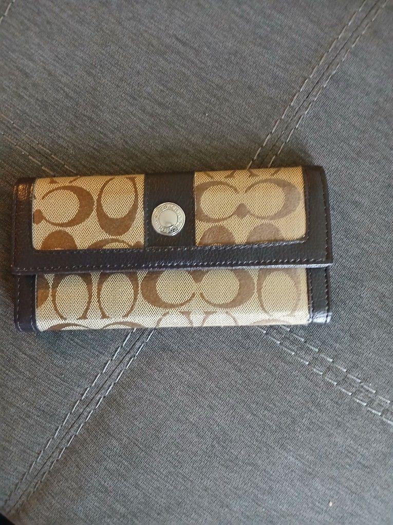 New Coach Wallet