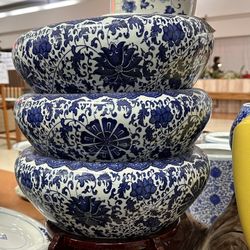 porcelain pot