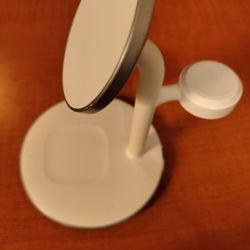 Apple Charging Station - Phone,Airpods And Apple Watch All In One Unit 