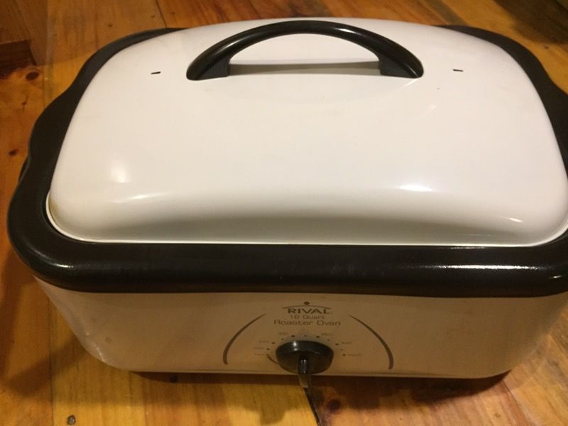 Rival 16 quart roaster oven with buffet server