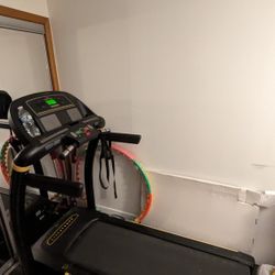 Threadmill Lifestrong Like New 