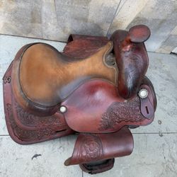 Leather Saddle 15”