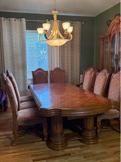 Dinning table for free