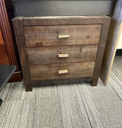 Farmhouse Nightstand with Charging Station（Sw713)