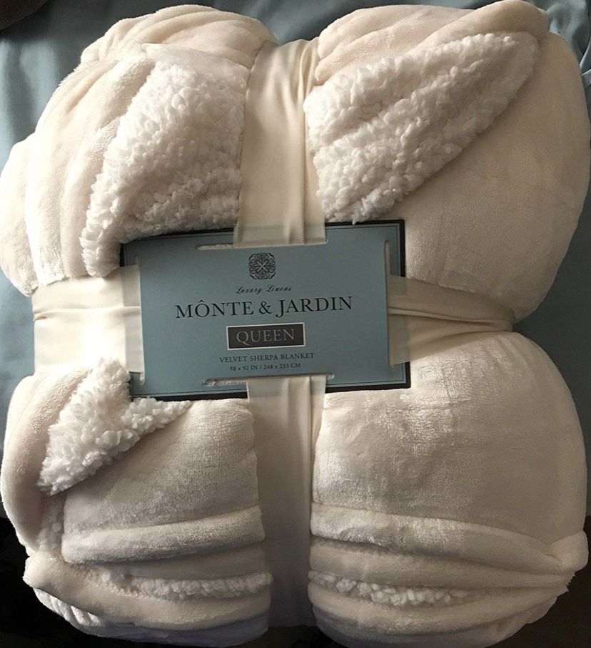 Monte and Jardin Sherpa Blanket Queen