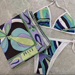 Brand New Pucci set w/ Scarf