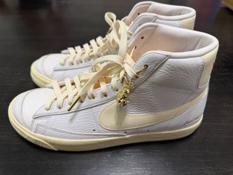Nike Blazer Mid 77 Vintage size 9.5 Men