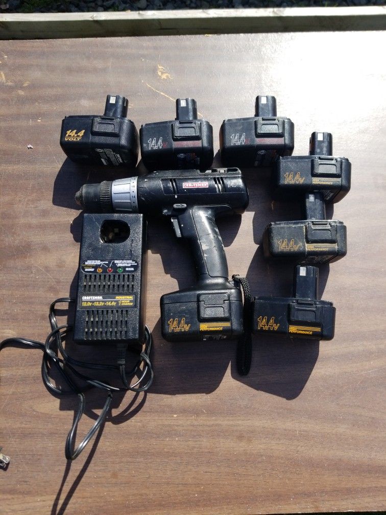 Craftsman 14.4v Drill And Charger TRADE