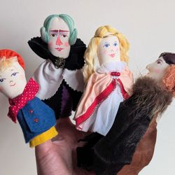 Vintage Handmade Finger Puppets Family of 4 Prince Princess Horse Fairy Tale