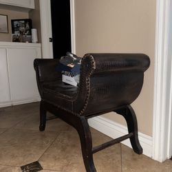 Accent Chair / Stool 