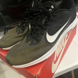 Men’s Nike running shoes 