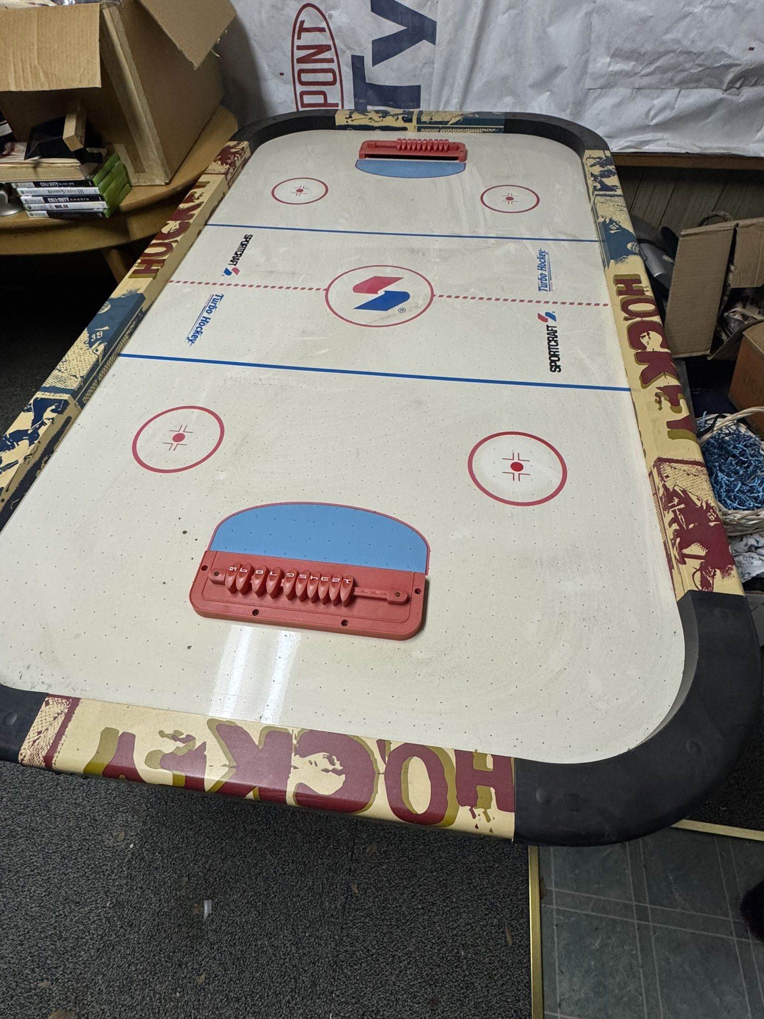 Air Hockey Table