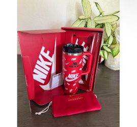 Red tumbler 40oz