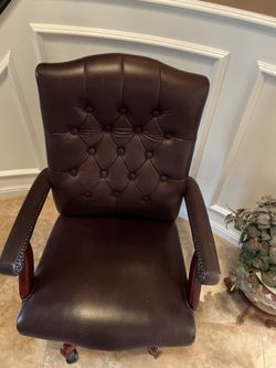 Traditional Tufted Executive Office Chair – Brown – $100 OBO