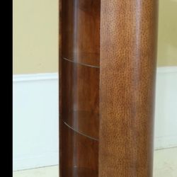 Oval Shaped Curio In Good Condition 4ft Wide X 84” Tall