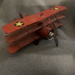 Vintage / Antique WW1 Triplane Metal Airplane – Aviation Decor  – Man Cave / Office Display 
