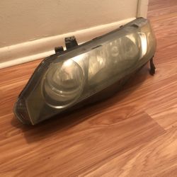 Honda Civic 2010 Left Headlight