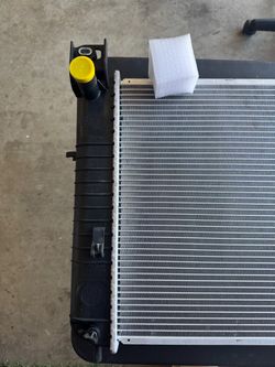 Automotive Radiator with Plastic Tanks don’t know for what vehicle $100