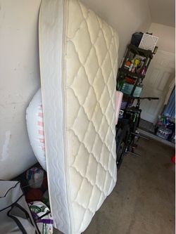 TWIN SIZE MATTRESS