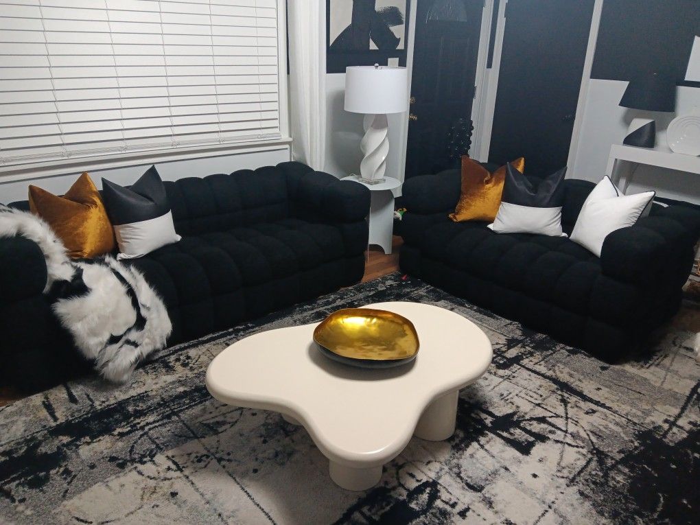 Black Sofa & Loveseat, Excellent Condition!