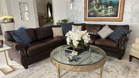 Family sectional leather sofa great condition like new