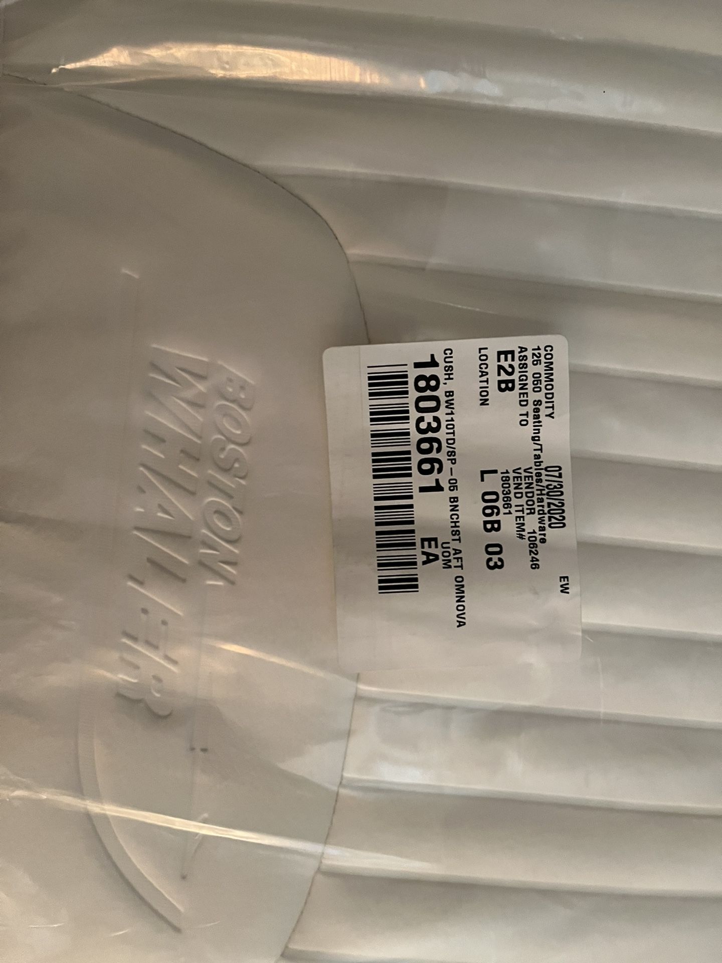 2020 BOSTON WHALER SPORT 110 MAIN HELM SEAT CUSHION BRAND NEW