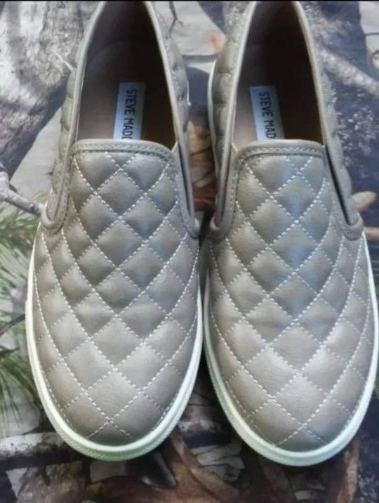 Women's Steve Madden Shoes size 7