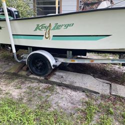 2001 17’ Center Console 