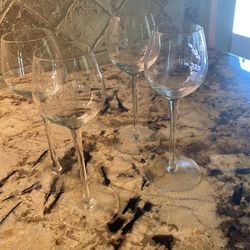 4 Crystal Wine Glasses 