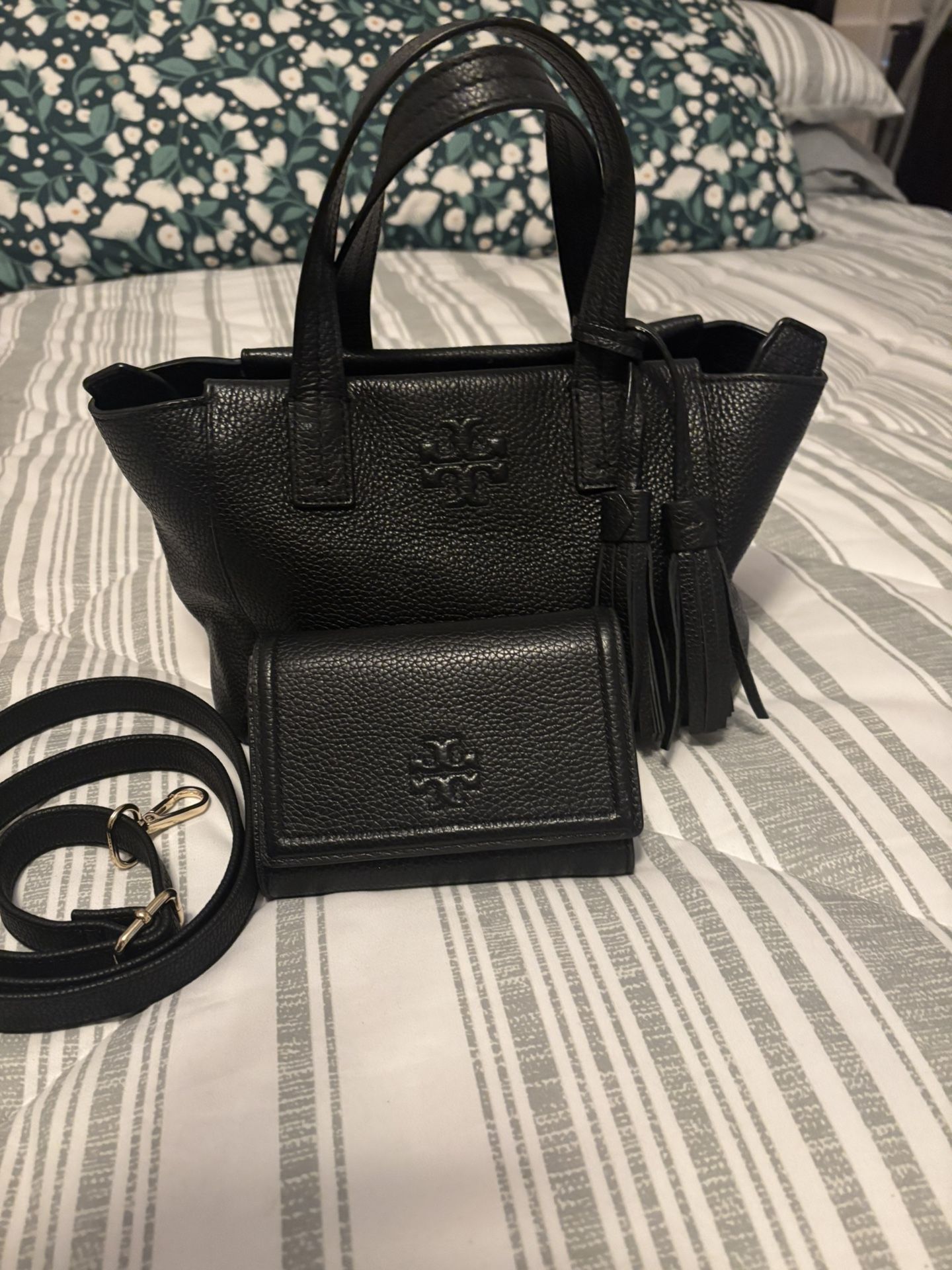 Black Tory Burch Purse And New Wallet 