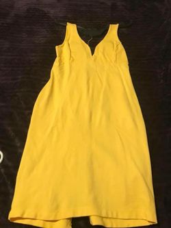 Medium yellow bodycon dress up to knee